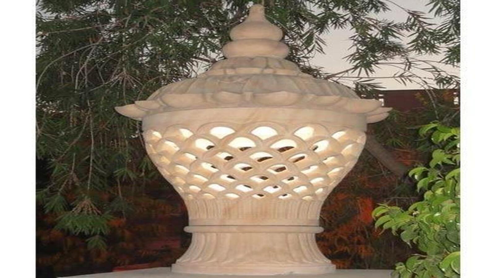 Garden Stone Lamps : Decorative Stone Lamps Manufacturer India